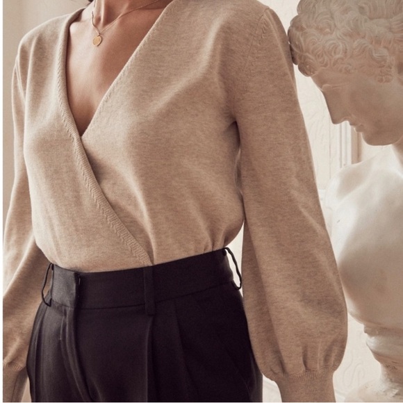 VETTA | Capsule Sand Classic Wrap Sweater - Picture 3 of 10